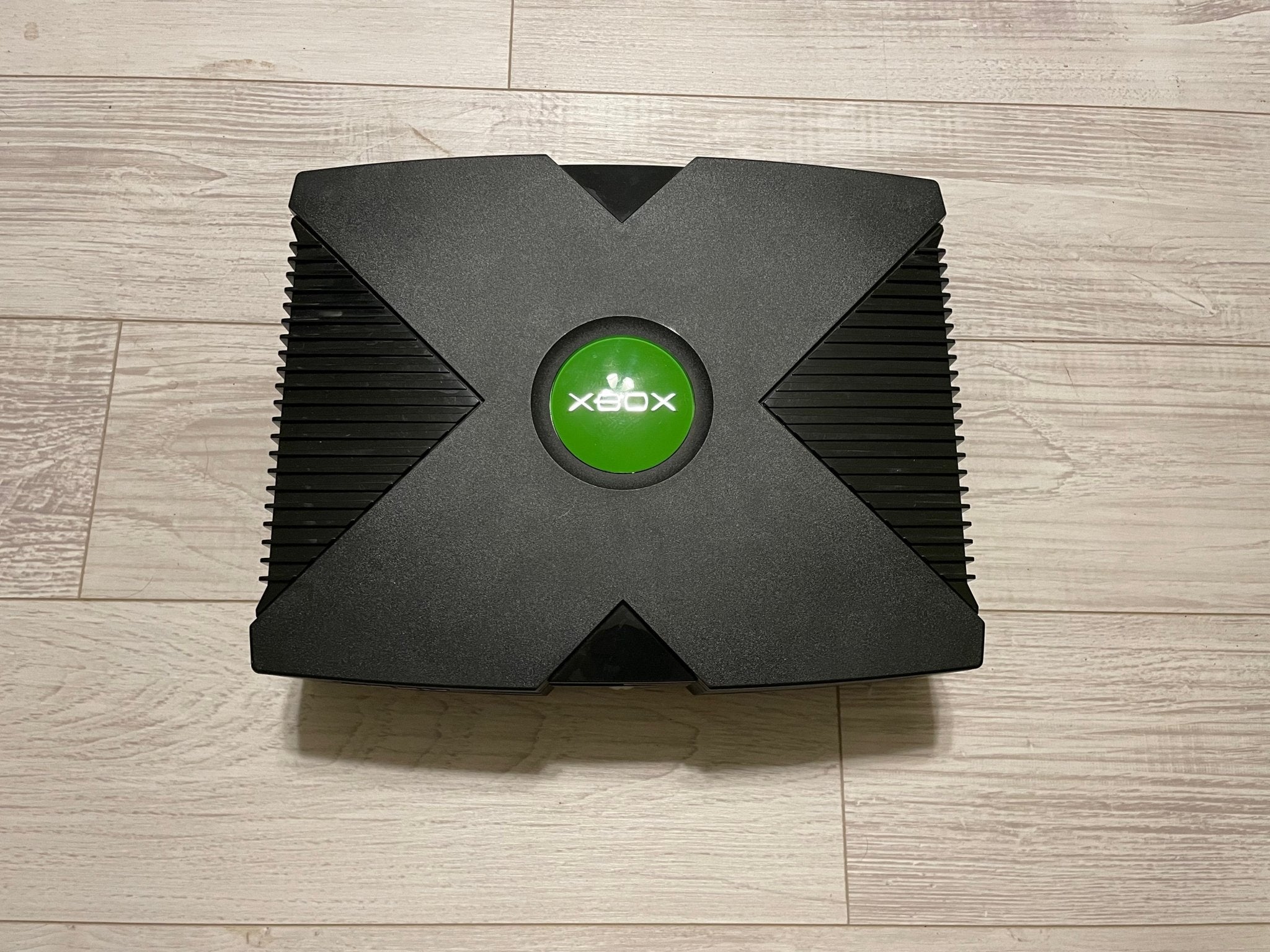 2TB MODDED XBOX BUNDLE - 1 CONTROLLER, HDMI, & AC CABLE - 400+ XBOX TITLES - 40,000 RETRO TITLES - Retro Modd