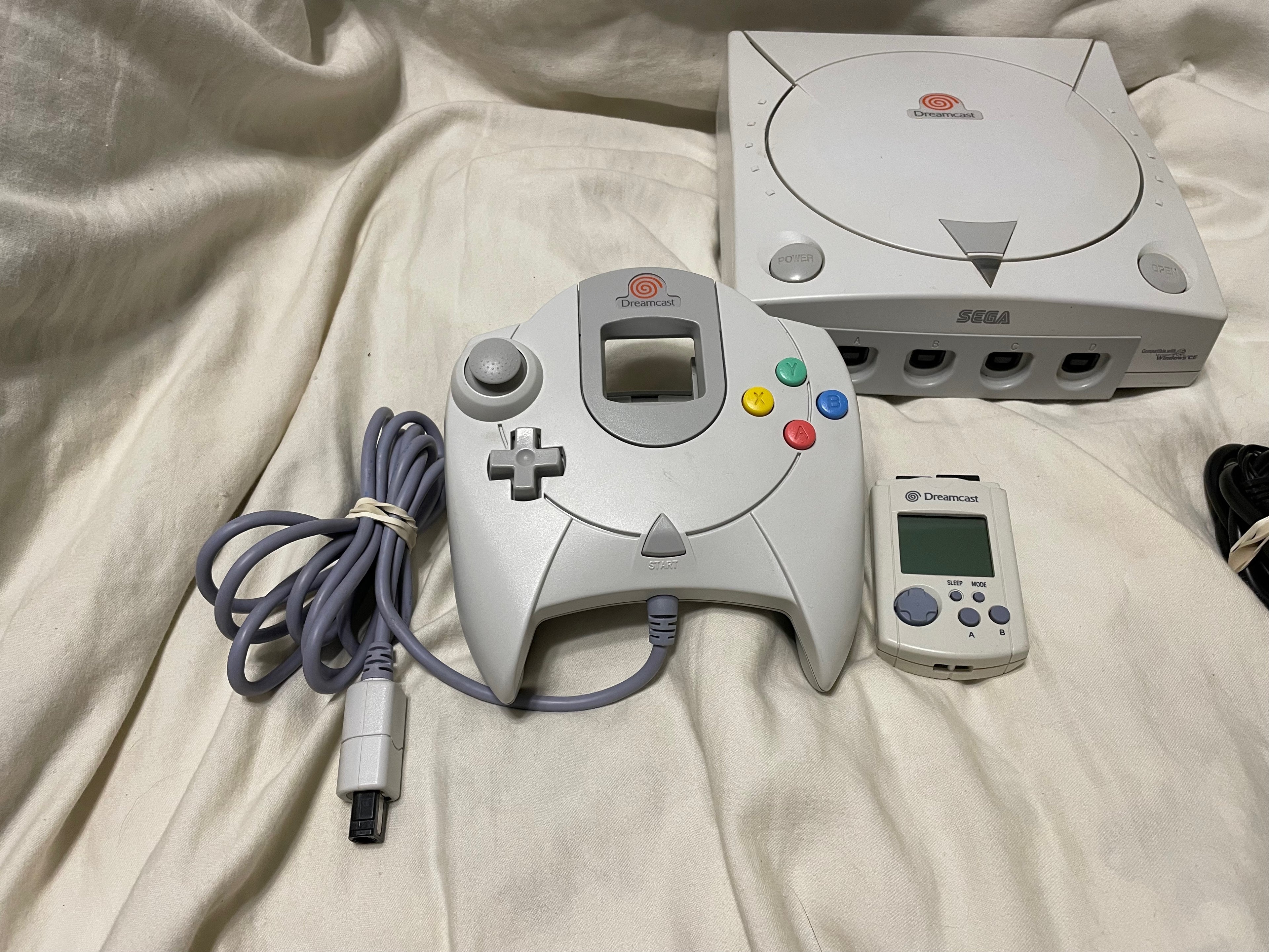 Modded Dreamcast Console Bundle - All US Dreamcast Titles - 1000s of Titles - GDEMU w/ 256GB Card - Controller VMU AV AC