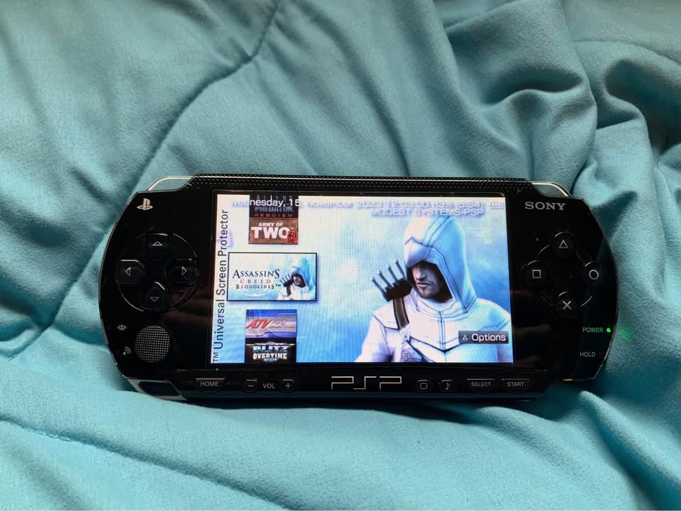 Modded PSP 128GB 100+ PSP Games - RETRO MODD