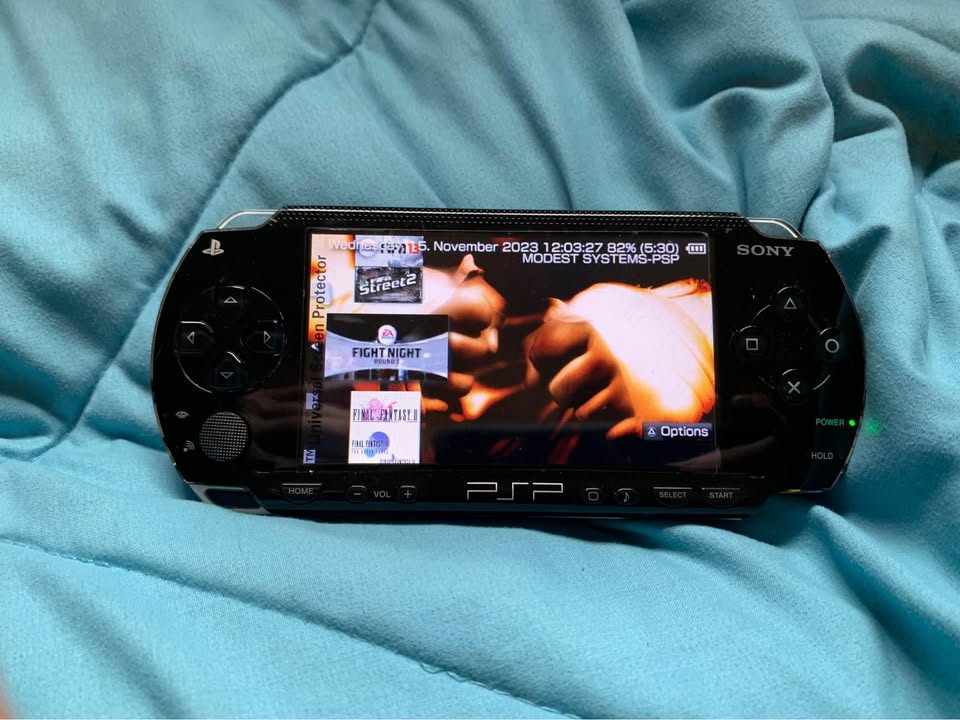Modded PSP 128GB 100+ PSP Games - RETRO MODD