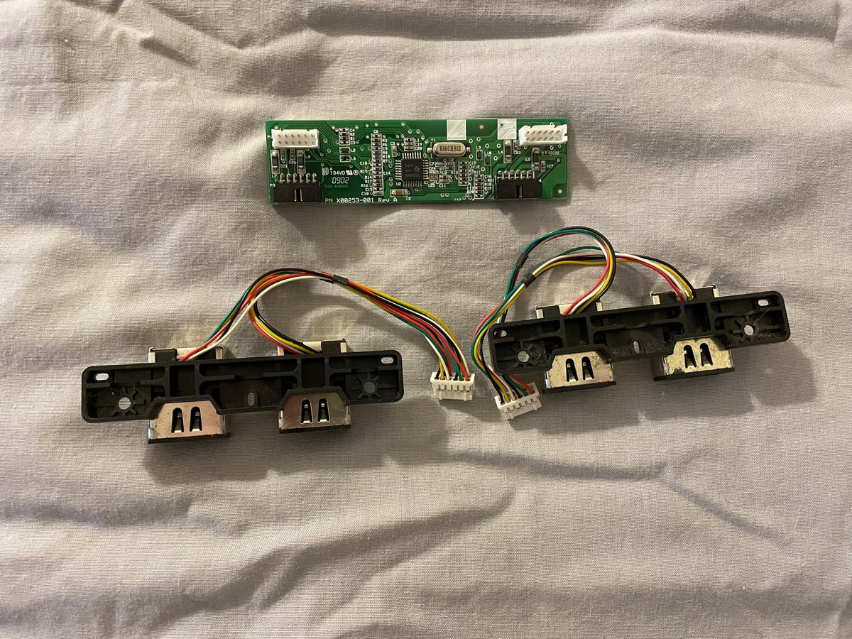 Original Xbox controller port daughterboard for 1.0 motherboard with four OEM controller connectors and visible solder pads